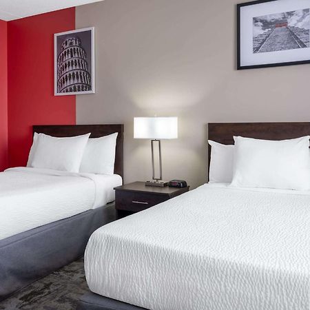 Ramada By Wyndham Thunder Bay Airlane Hotel المظهر الخارجي الصورة