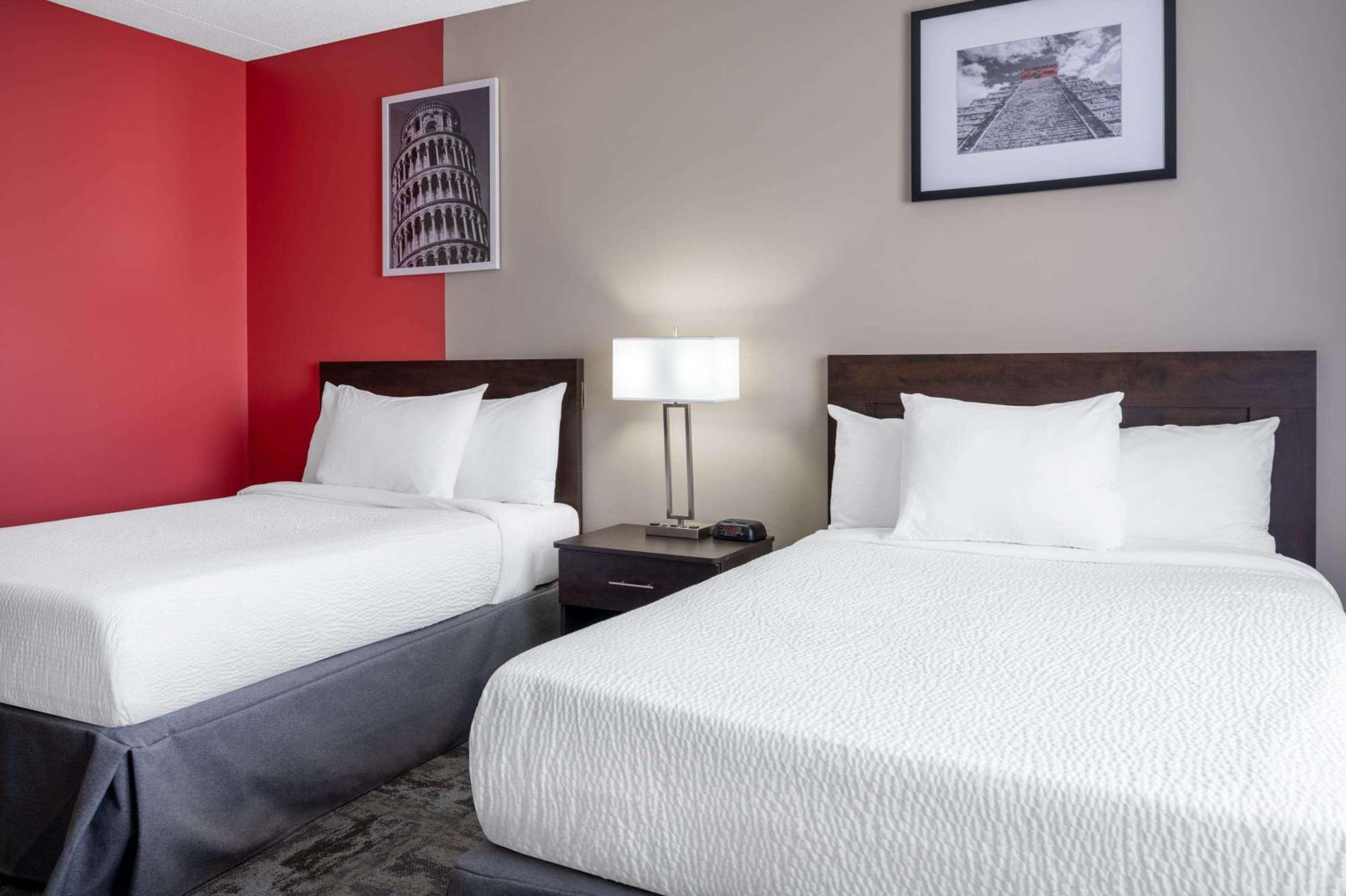 Ramada By Wyndham Thunder Bay Airlane Hotel المظهر الخارجي الصورة