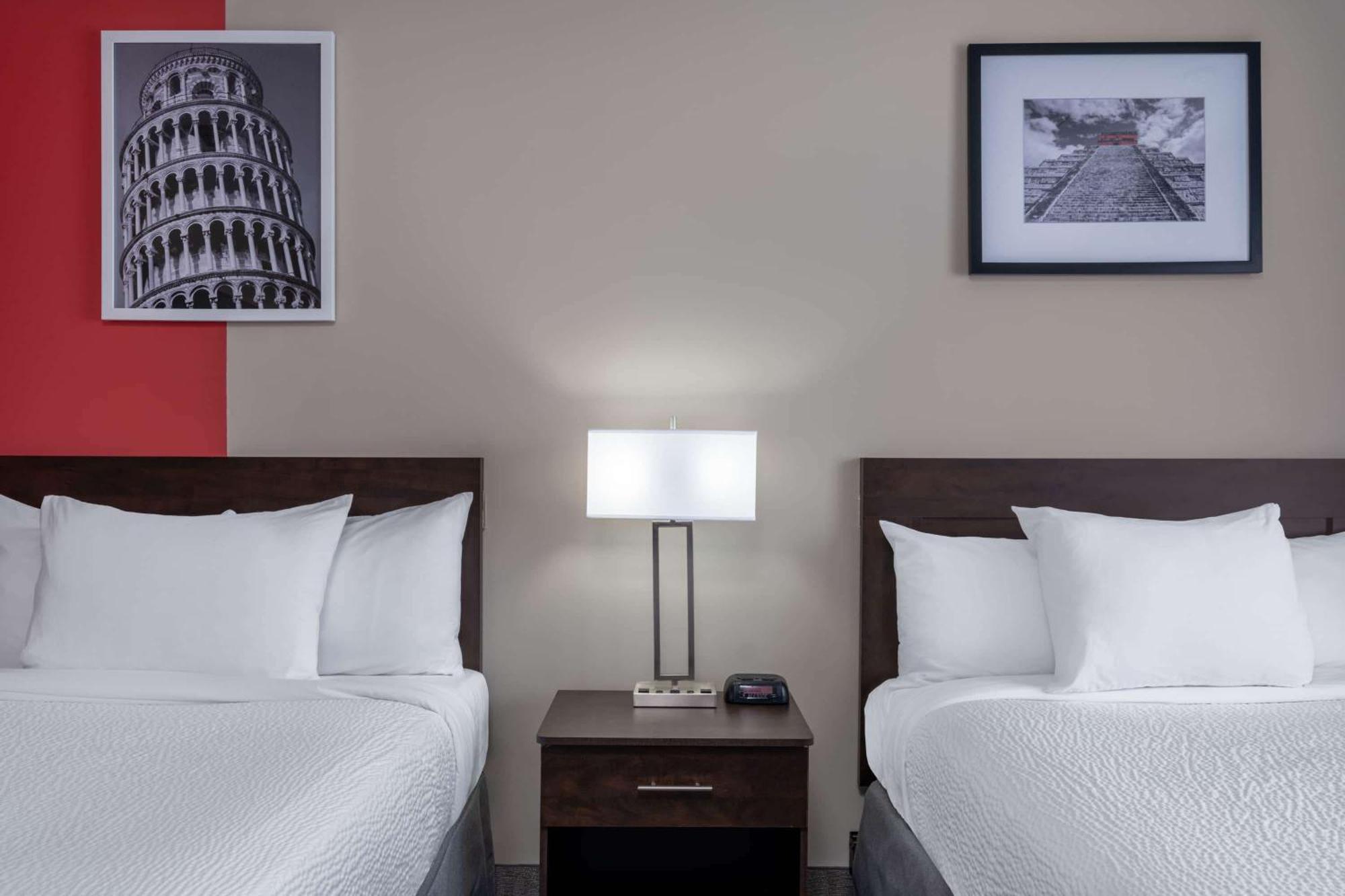 Ramada By Wyndham Thunder Bay Airlane Hotel المظهر الخارجي الصورة