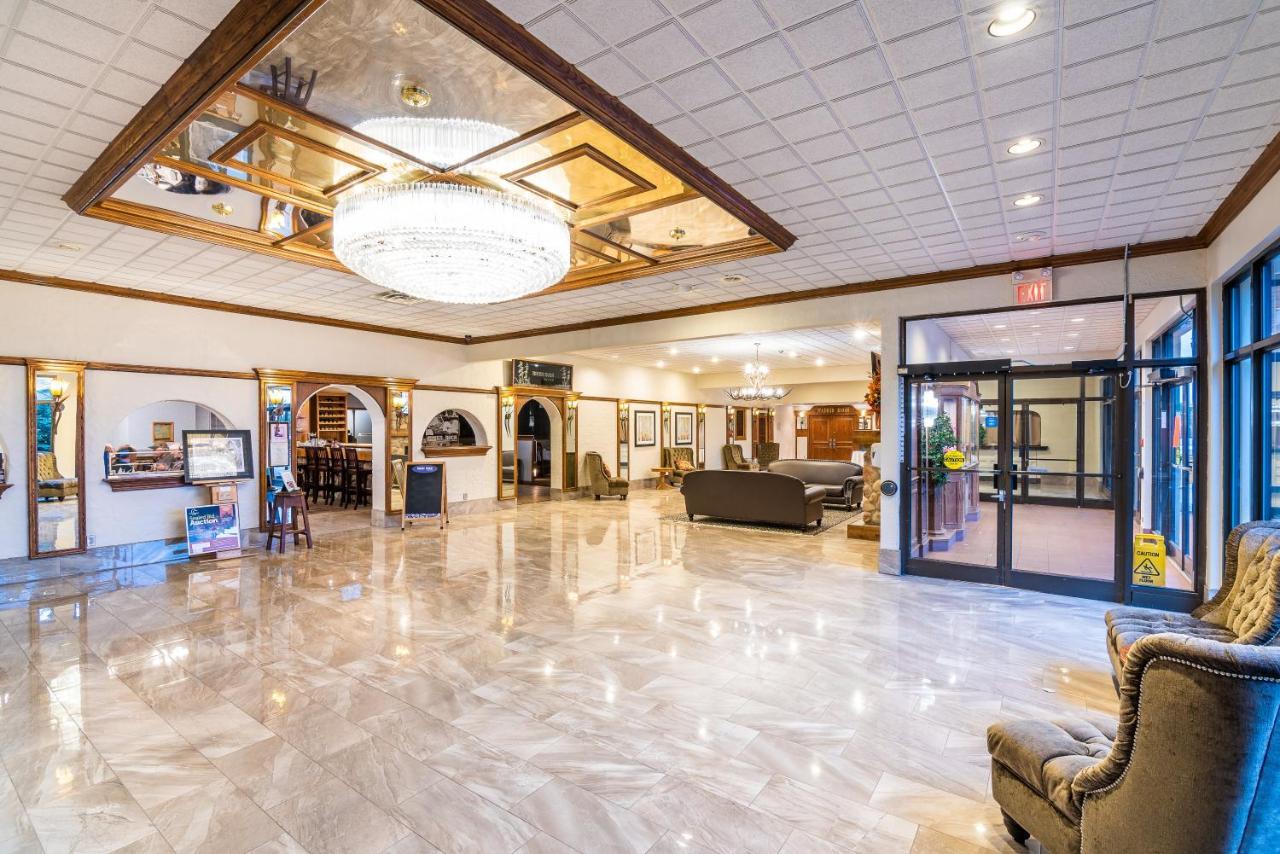 Ramada By Wyndham Thunder Bay Airlane Hotel المظهر الخارجي الصورة