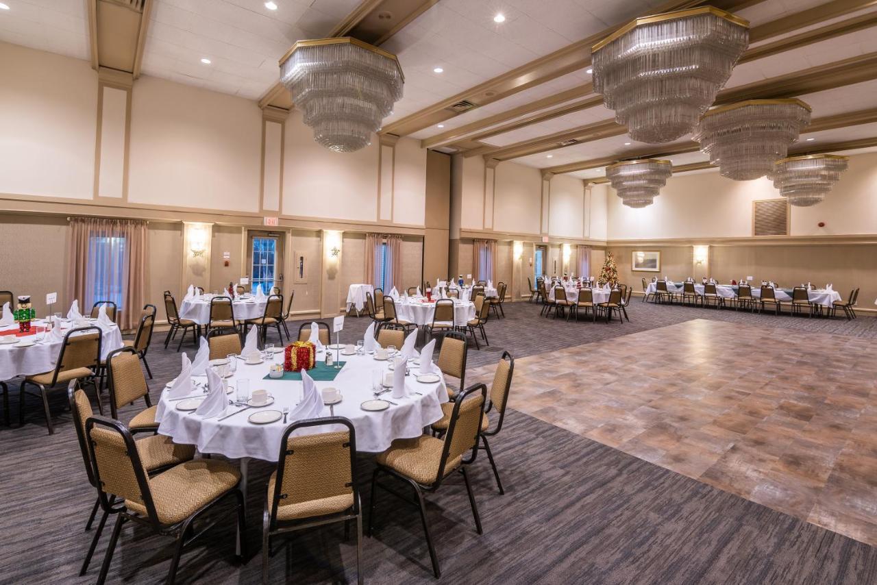 Ramada By Wyndham Thunder Bay Airlane Hotel المظهر الخارجي الصورة